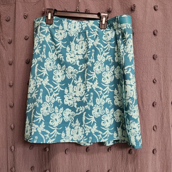 RIP SKIRT Swim Skirt Cover-up Womens Medium Hibiscus Green Floral Hawaiian Mini - Picture 1 of 11